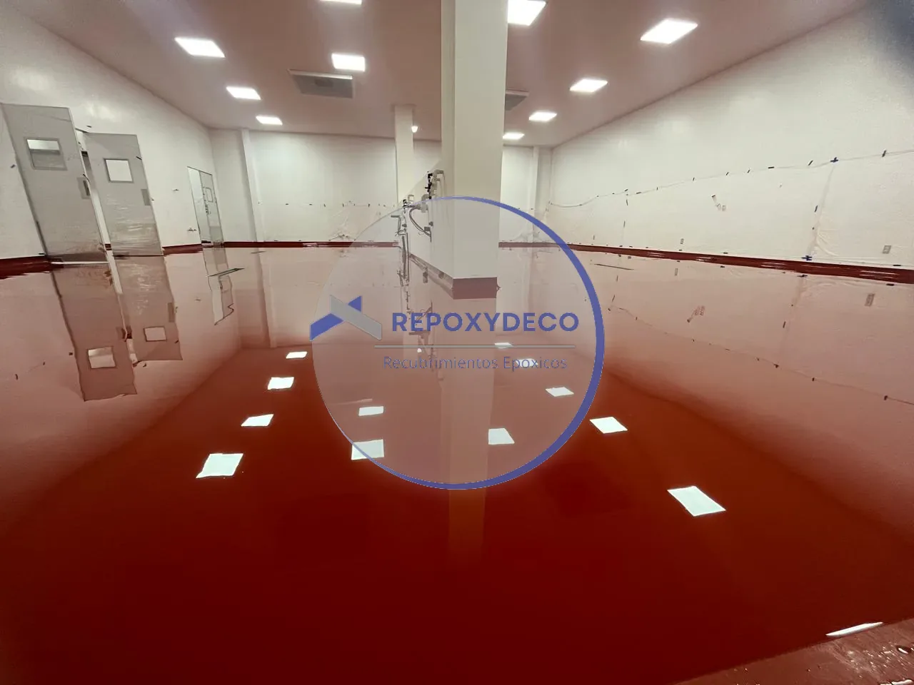 Liso sanitario epóxico aplicado por REPOXYDECO